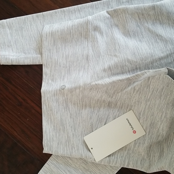 NWT Lululemon leggings size 8 - Picture 6 of 6